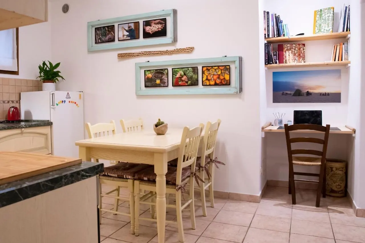 Happy Corner - The Home For Outdoor Lovers Revine Lago شقة