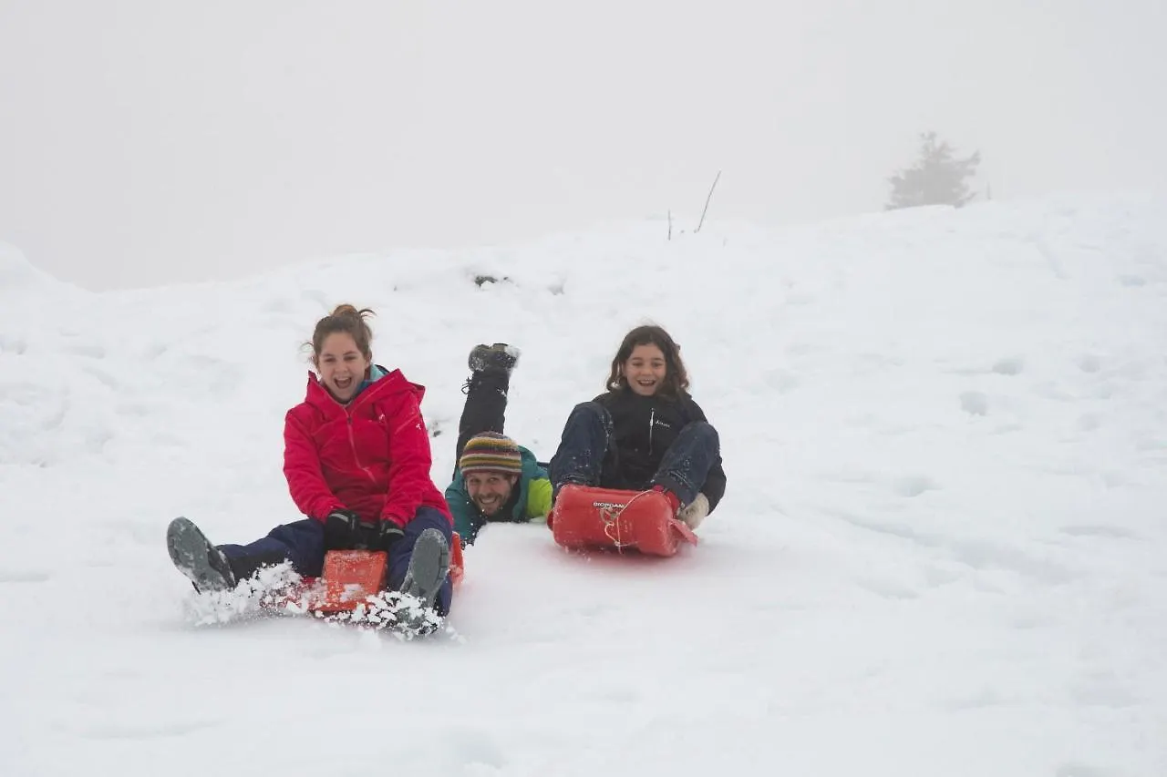 Happy Corner - The Home For Outdoor Lovers Revine Lago إيطاليا