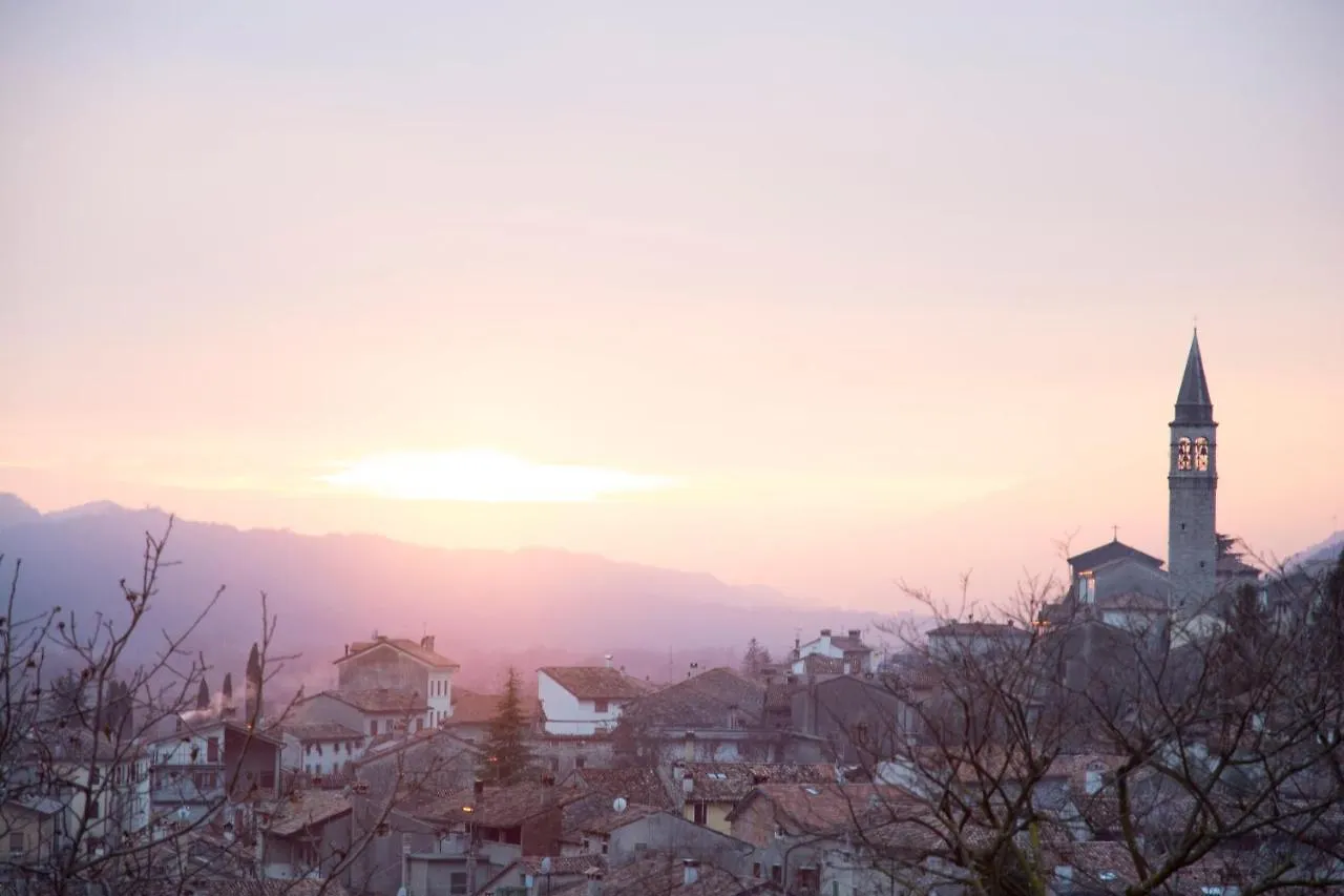 Happy Corner - The Home For Outdoor Lovers Revine Lago 0*,  Italien