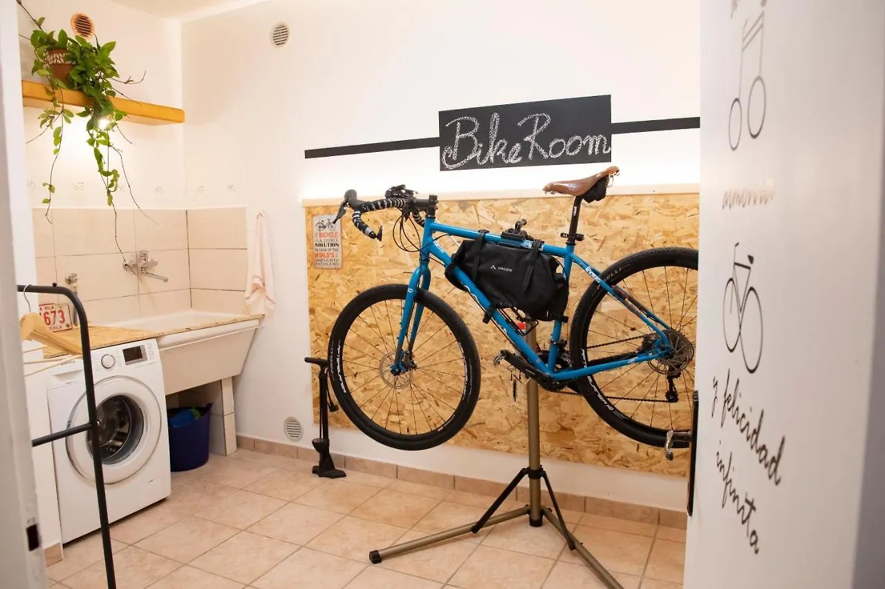 شقة Happy Corner - The Home For Outdoor Lovers Revine Lago إيطاليا