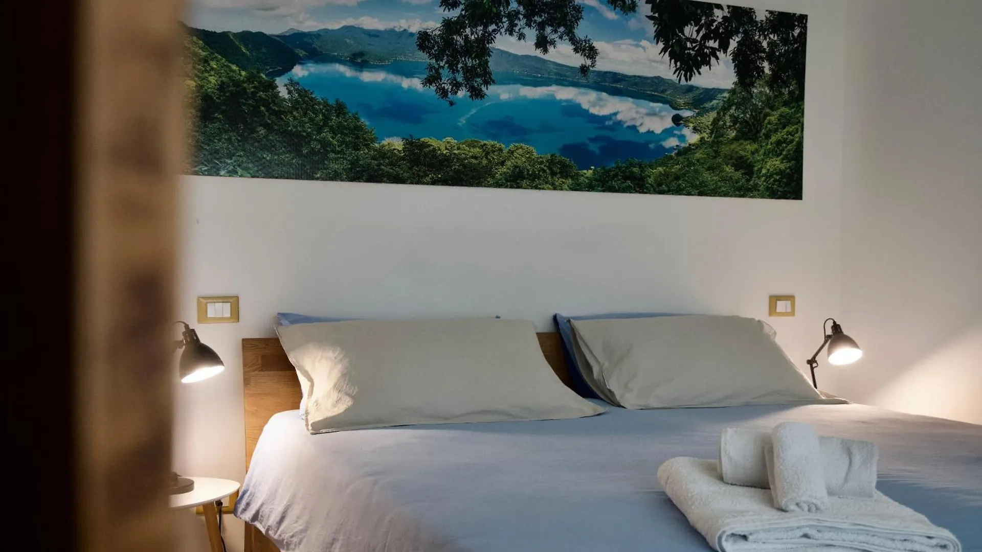 Happy Corner - The Home For Outdoor Lovers Revine Lago 0*,